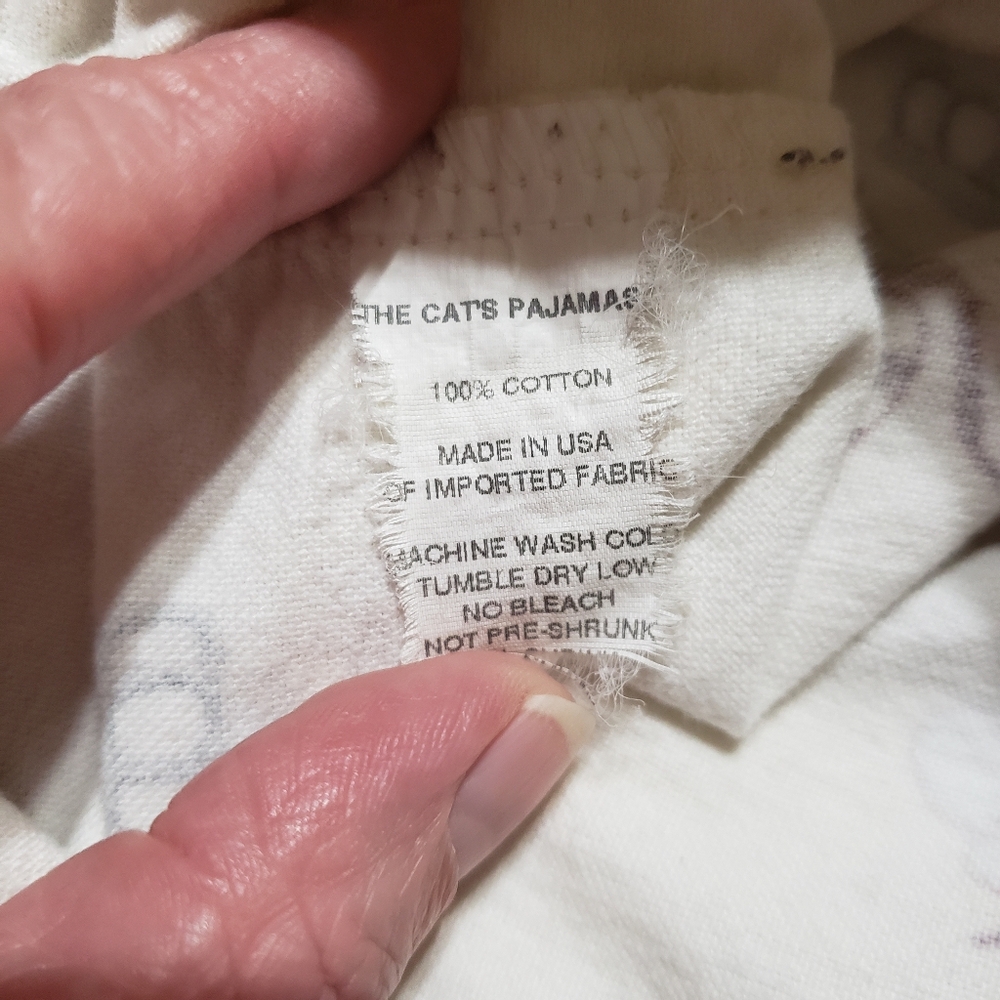 The Cat's Pajamas Queen Bee Flannel Gown - Picture 6 of 7
